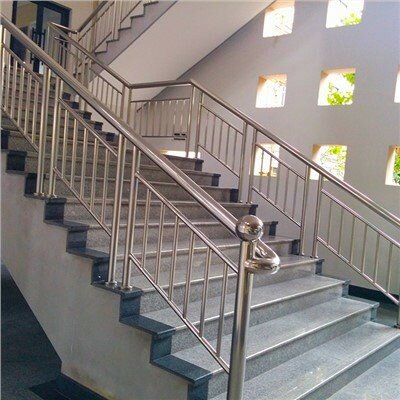 Lan can không gỉ cho cầu thang